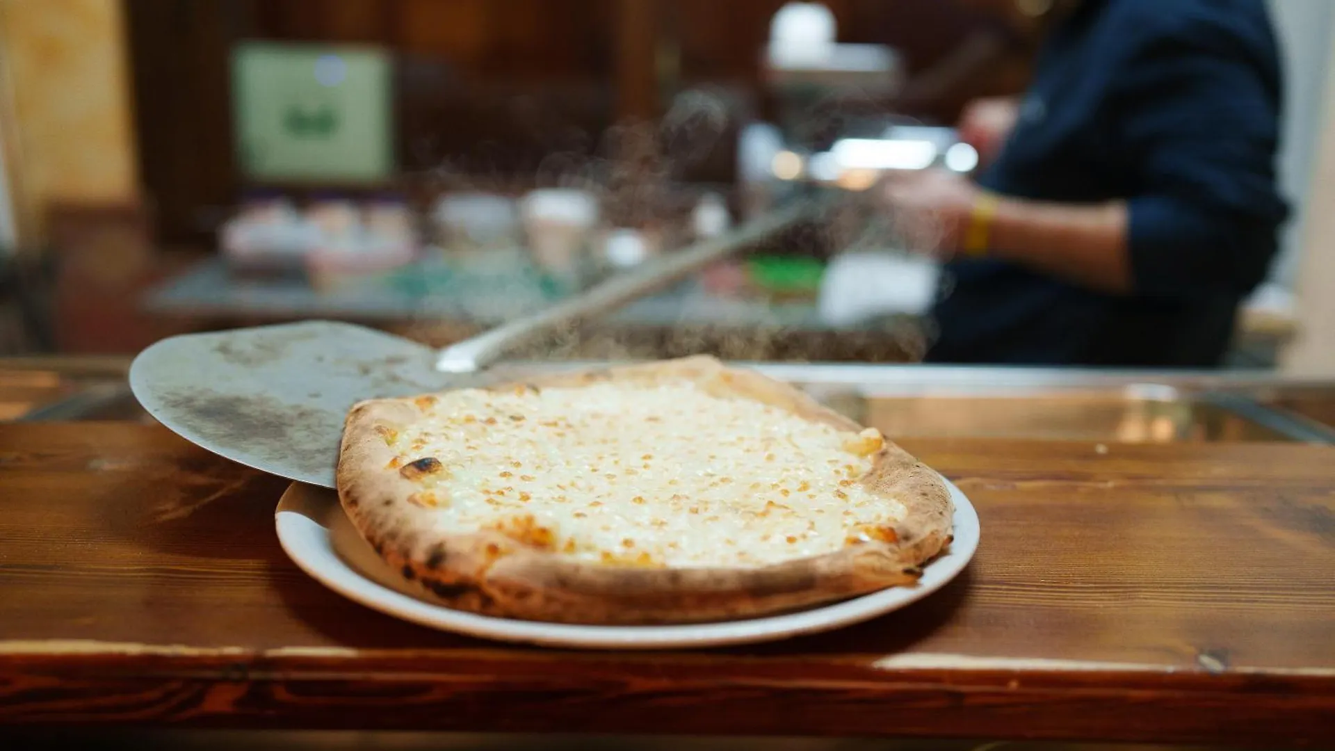 La Dolce Vita Regalbuto 0*,  Italien